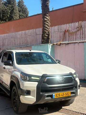 טויוטה היילקס