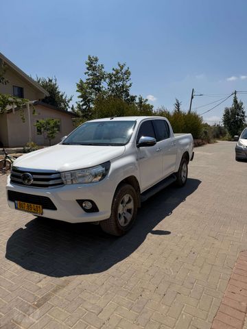 טויוטה היילקס