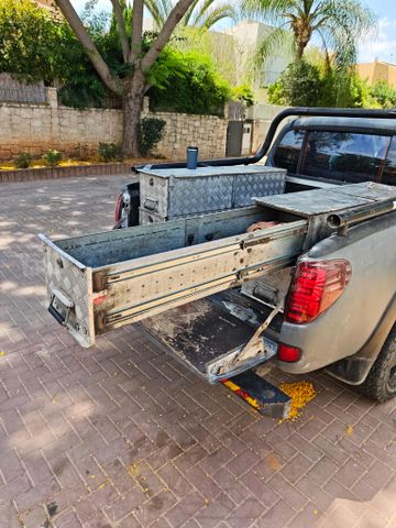 מיצובישי טרייטון / L200