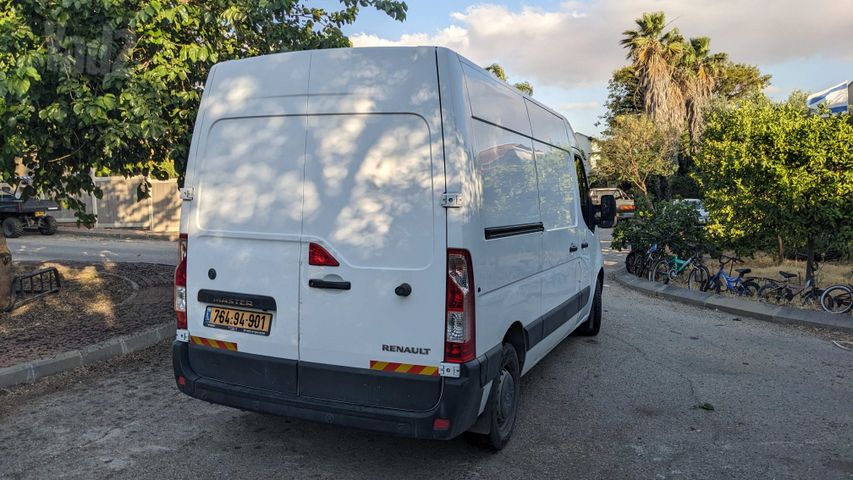 רנו מאסטר