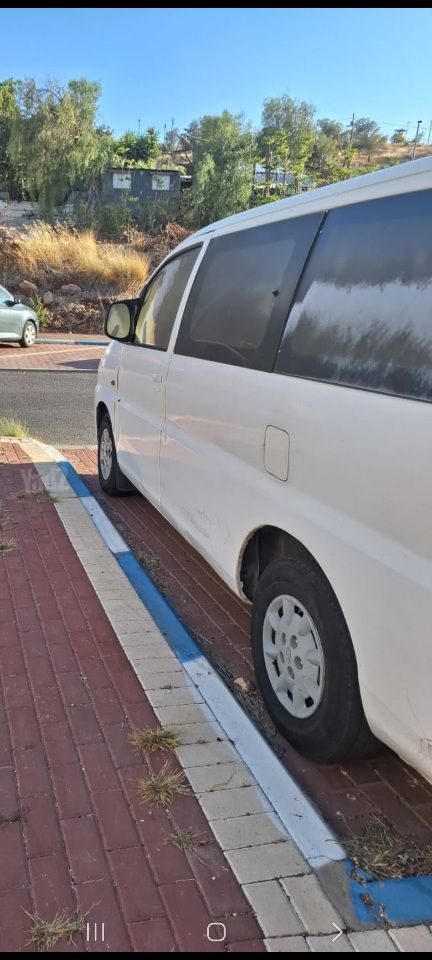 יונדאי H-1 / i800