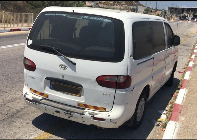 יונדאי H-1 / i800