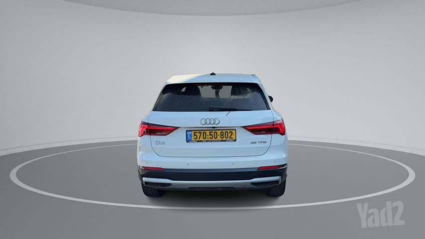אאודי Q3