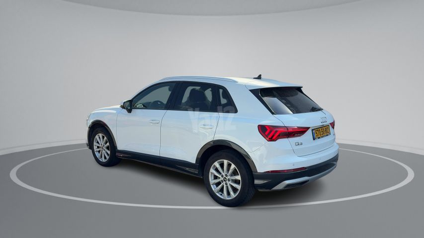אאודי Q3