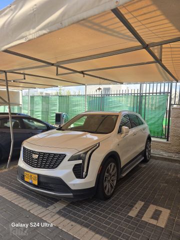 קאדילק XT4