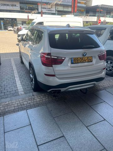 ב מ וו X3