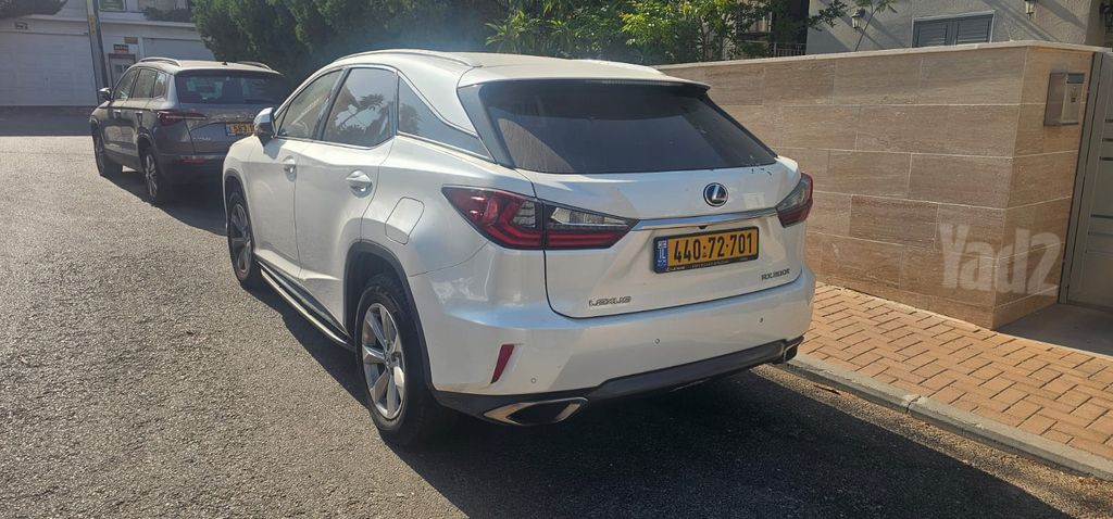 לקסוס RX