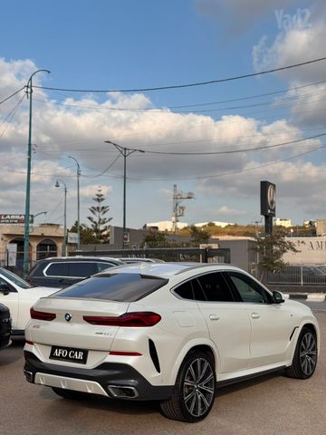 ב מ וו X6