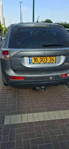 מיצובישי אאוטלנדר