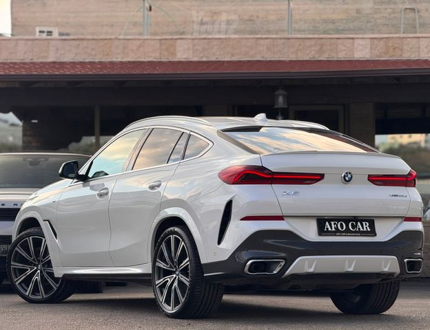 ב מ וו X6