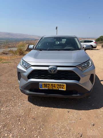 טויוטה RAV4