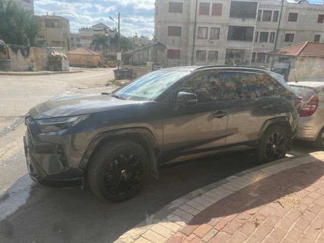 מודעת רכב טויוטה RAV4
