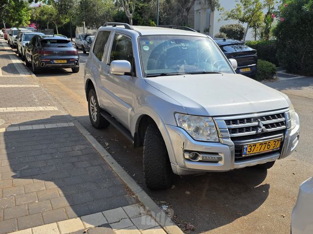 מיצובישי פג'רו