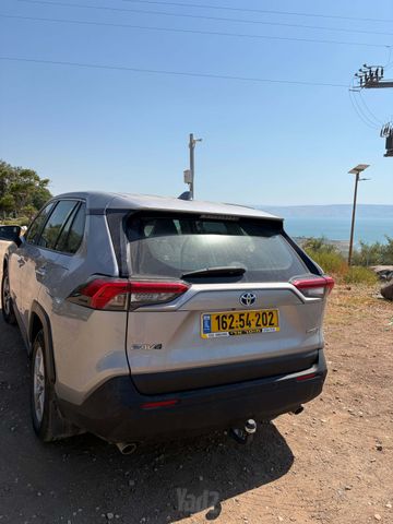 מודעת רכב טויוטה RAV4