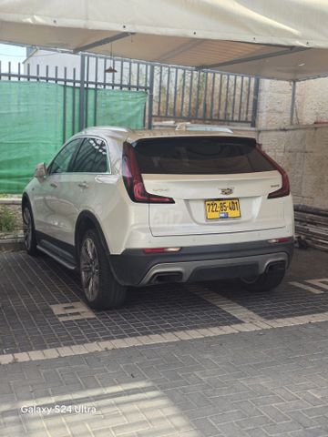 קאדילק XT4