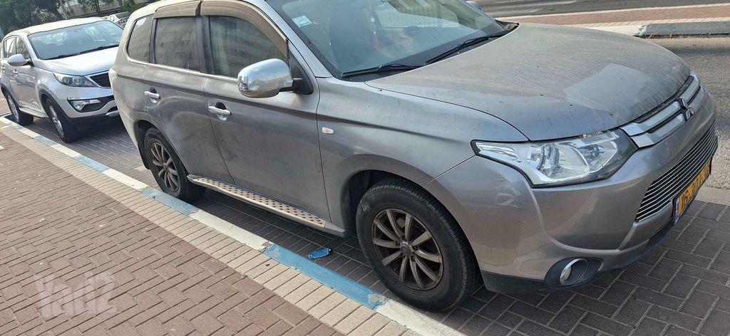 מיצובישי אאוטלנדר