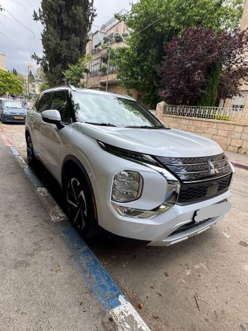 מיצובישי אאוטלנדר