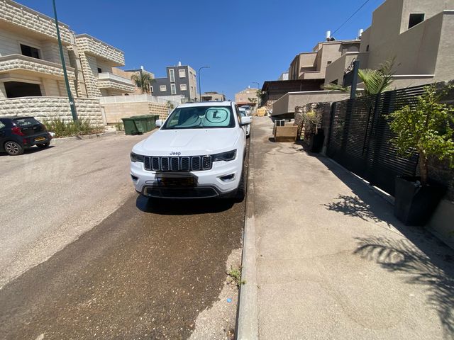 ג'יפ גרנד צ'ירוקי