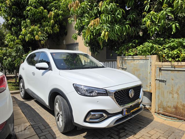מודעת רכב אם ג'י EHS PHEV