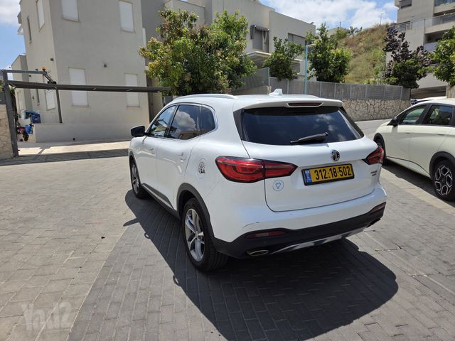 אם ג'י EHS PHEV