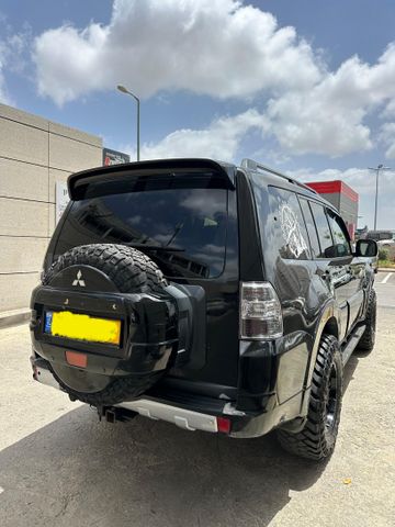 מיצובישי פג'רו