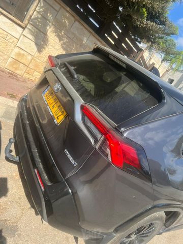 טויוטה RAV4