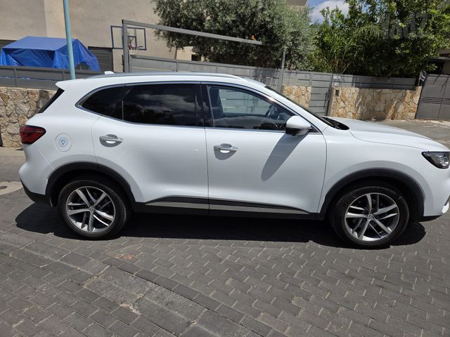 אם ג'י EHS PHEV
