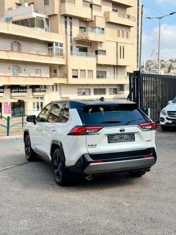 טויוטה RAV4