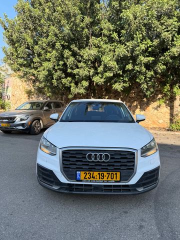 אאודי Q2