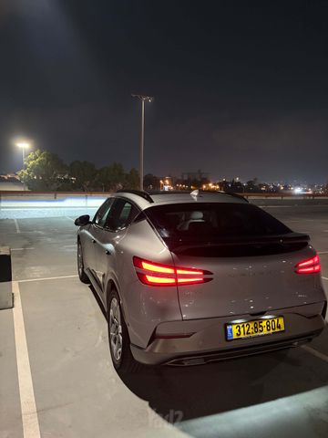 ג'נסיס GV60