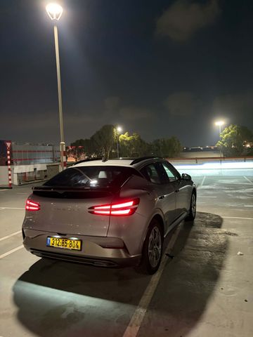 ג'נסיס GV60