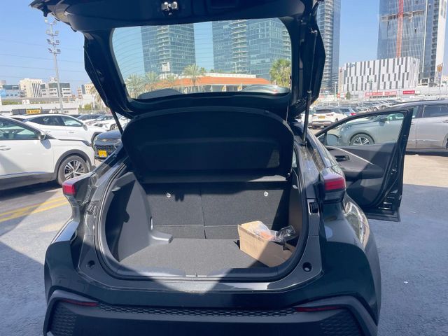 טויוטה C-HR