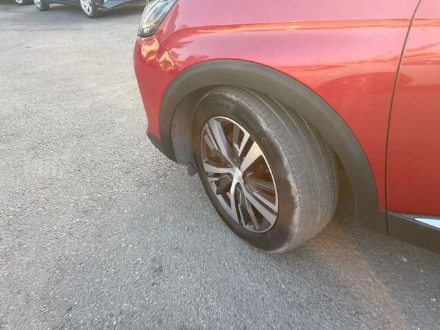 פיג'ו 3008