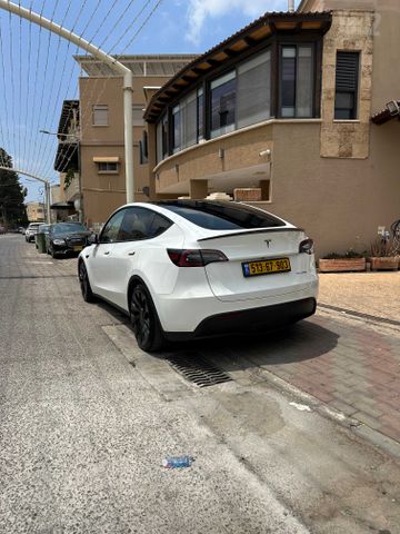 טסלה מודל Y