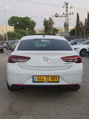 אופל אינסיגניה