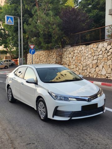 טויוטה קורולה