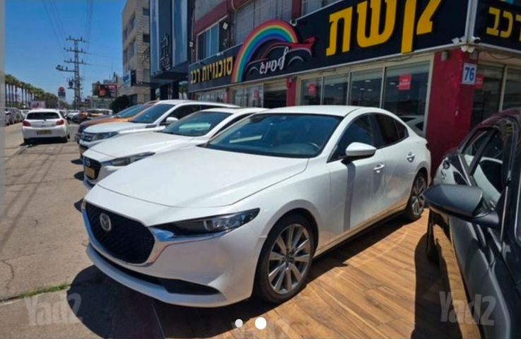 מודעת רכב מאזדה 3