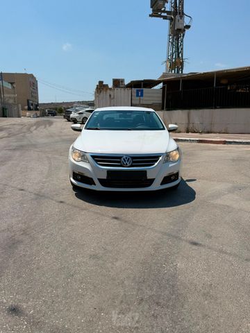 פולקסווגן פאסאט CC