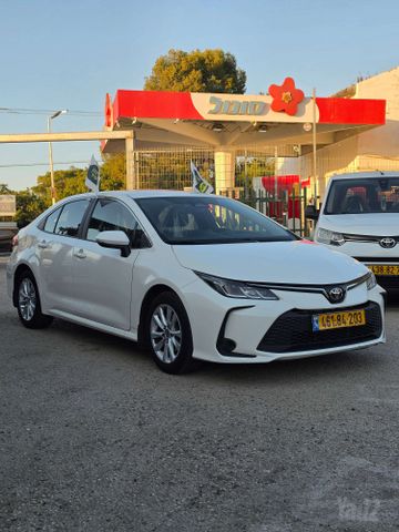 טויוטה קורולה