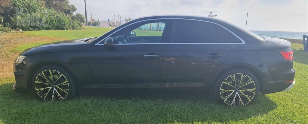 אאודי A4