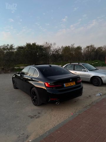 מודעת רכב ב מ וו סדרה 3