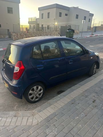 יונדאי i10