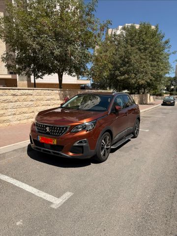 פיג'ו 3008