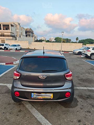 יונדאי i10