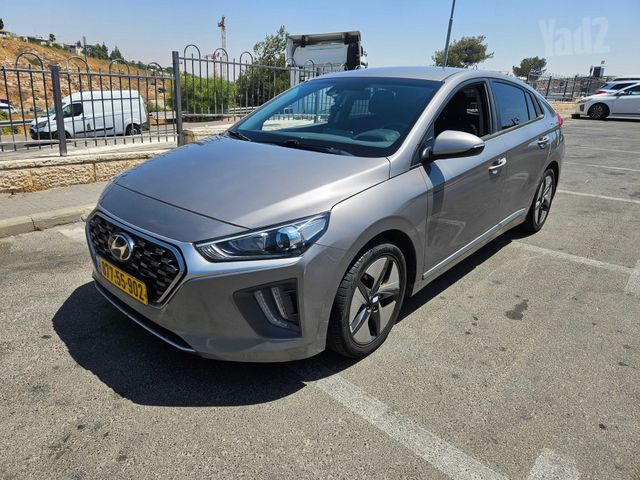 יונדאי איוניק