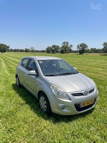 יונדאי i20