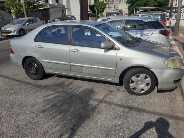 טויוטה קורולה