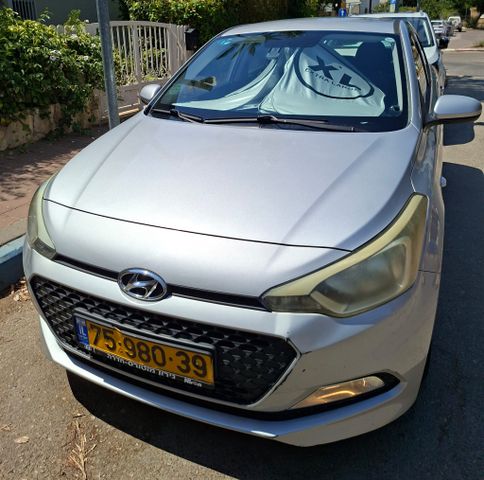 יונדאי i20
