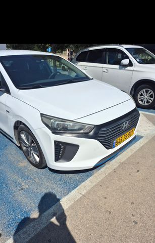 יונדאי איוניק