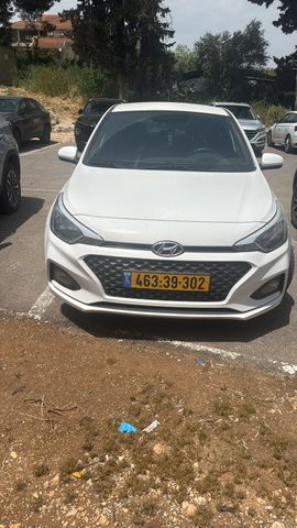 יונדאי i20